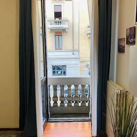 Cosy New In Portello Certosa Апартаменты *